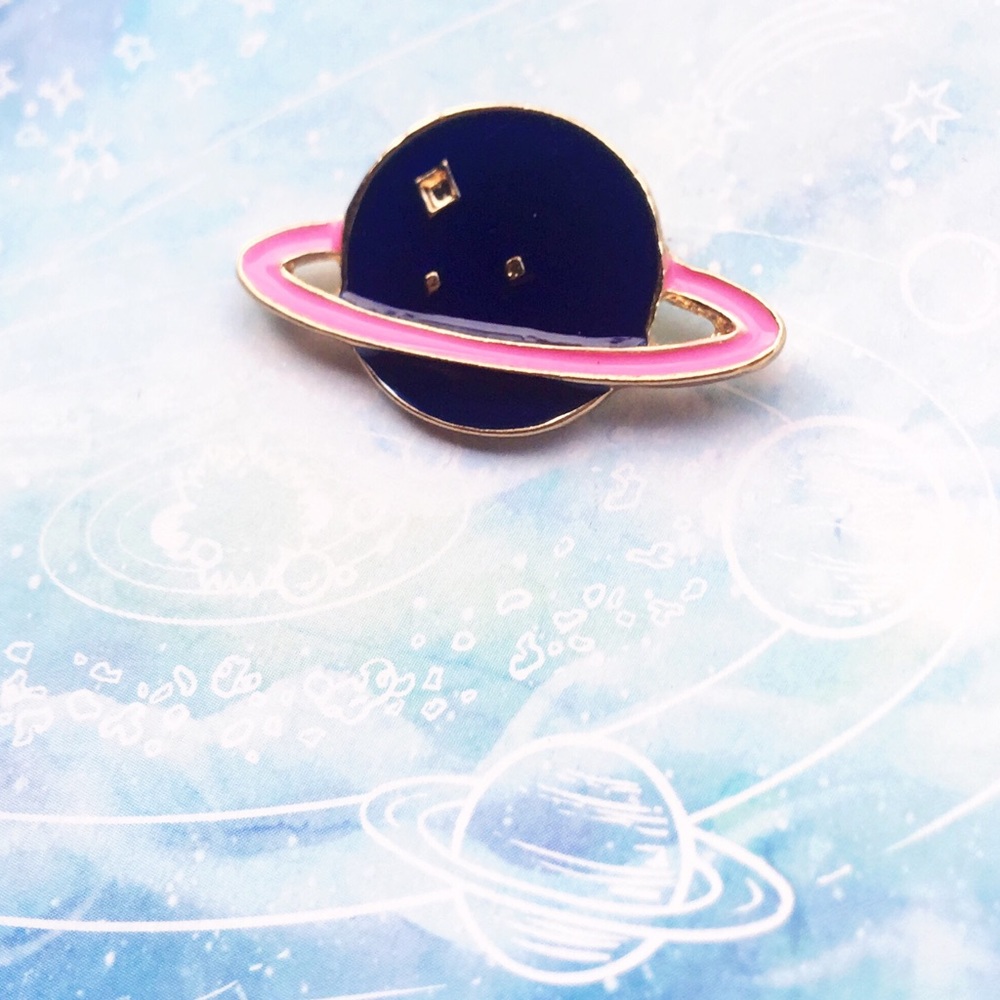 ✨ Dark Blue Planet Pin ✨ - Picture 4 of 5